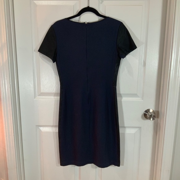 Theory Navy Lamb Black Trim Minimalist Dress Size 6 - Picture 5 of 9